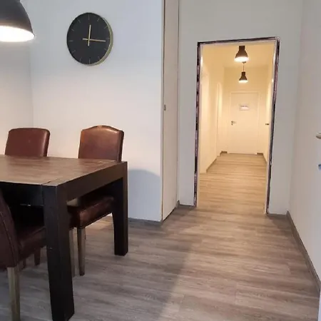 Monteurswohnung Mit 10 Betten * Niederdorla