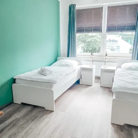 Monteurswohnung Mit 10 Betten *